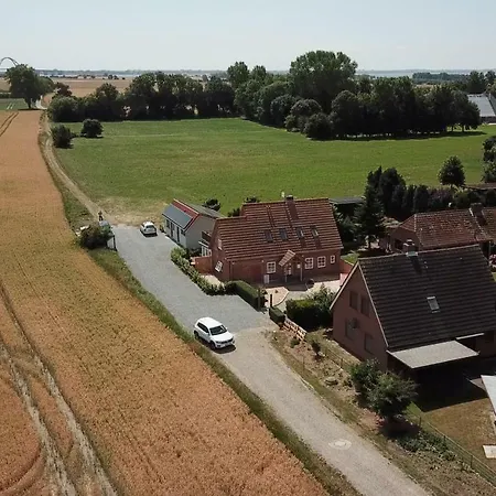 Die 5 Ferienwohnungen Der Familie Weber Fehmarn Buitenkant foto